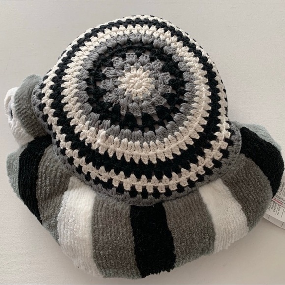 Urban Outfitters Crotchet Snail Throw Pillow - Picture 2 of 6